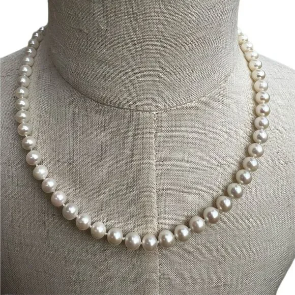14k wht gold white Akoya pearl 16” choker necklace w/flower clasp, appraised
